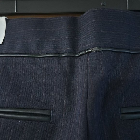 Express Women’s Editor Original Flare Pinstripe Pants New Navy Blue Size 6 - Picture 8 of 15